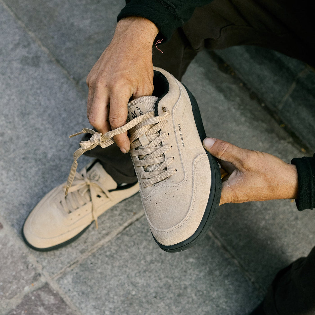 Zapatilla Hours is Yours – Herman 3 Safari