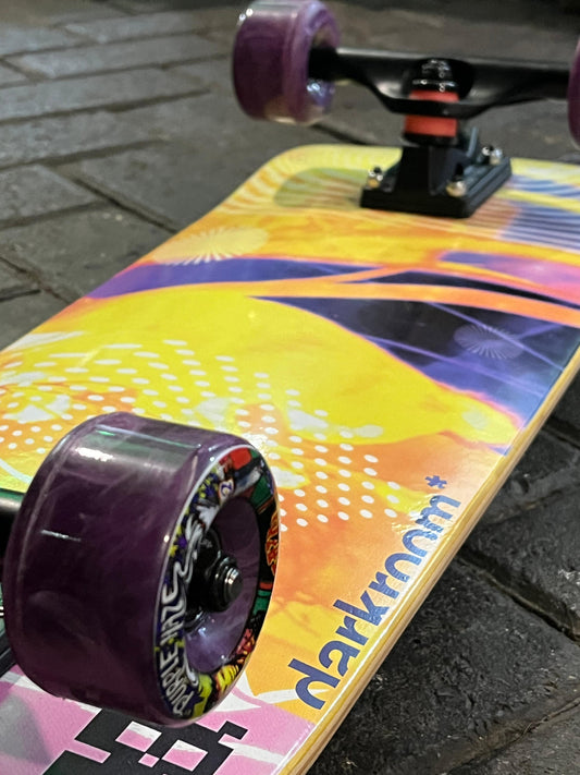 Cruiser Dark Room con ruedas Satori y Truck Industrial