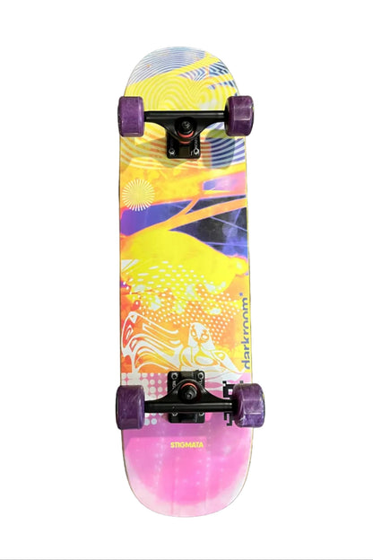 Cruiser Dark Room con ruedas Satori y Truck Industrial