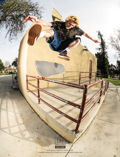 Hours is Yours DILO PRO Cocoa Cream Mid Top Zapatilla Skate